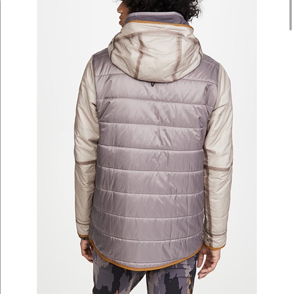 Lululemon Take The Moment Reverse Jacket
Robert Geller Collection - Picture 11 of 13